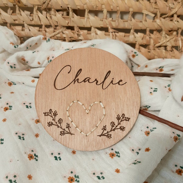 Plaque de porte prénom, panneau personnalisable, chambre d'enfant, cadeau naissance bébé, carte ronde en bois, panneau prénom pour bébé