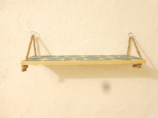 Etagère Suspendue Enfant, Motifs Pop, Différents Coloris Disponibles