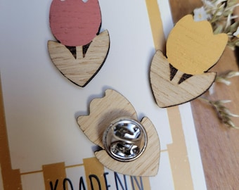 Wooden tulip pin, wooden flower, choice of colors, clothing accessory, brooch for women or girls, customizable color pin