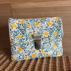 Pochette Liberty Taille 2 au choix Rifle fleurs jaunes