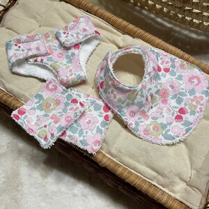 Doll diaper, bib, wipes Betsy fraise