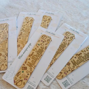 Marques pages en bois, modèles pour cadeau de fin d'année, Merci Maitresse, Merci Maitre, Une ATSEM en or