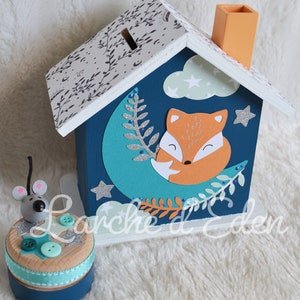 Tirelire bois, tirelire enfant, décoration enfant, cadeau naissance sur commande Renard bleu paon