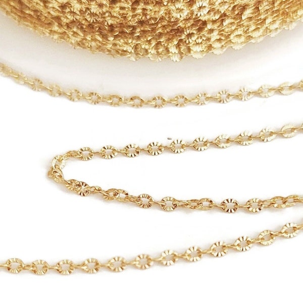 14k gold-plated steel chain, textured convict mesh, diamond-coated. Sold by the meter