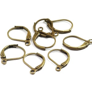 Orecchini pendenti in bronzo e ottone, 15x10 mm, con ganci a leva (10 paia)