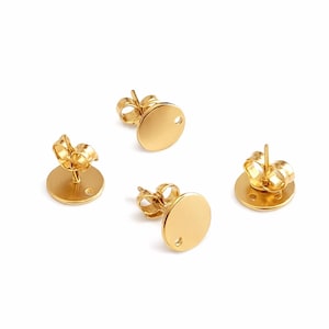 6 round 24k gold-plated stainless steel stud earrings, 8mm diameter, for jewelry making