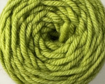 Hand Dyed Medium Grass Green Rug Wool Yarn - 1413STW - excellent for Oxford Regular Punch Needles