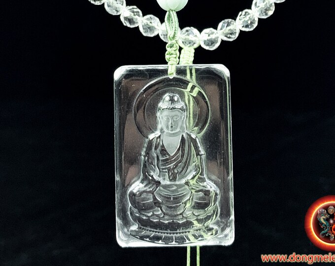 collier en cristal de roche. Amulette de protection bouddhiste, cristal de roche, qualité gemme. Bouddha, Amitabha. Sculpté artisanalement