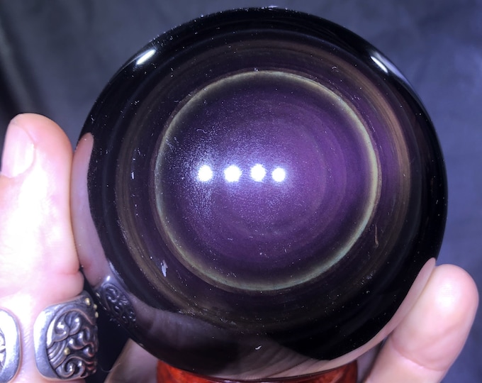 Large sphere in obsidian eye celeste quality A. 0.787 kg 8.91 cm in diameter 28cm in circumference