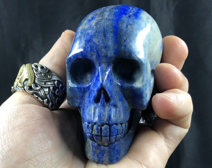 crystal skull in lapis lazuli entirely handmade unique piece 7/6/4cm 0,366kg
