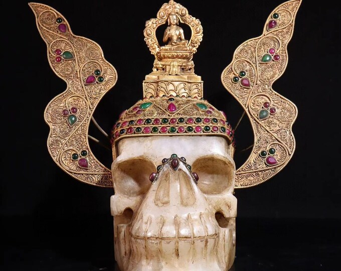 Tibetan Buddhist ceremonial crystal skull in Rock Crystal Citipati Adorned with historical Buddha Sakyamuni Rare collector's item