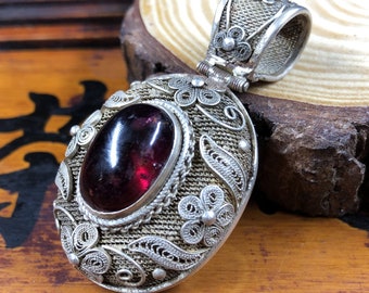 Silver pendant 925 watermark. Tourmaline rubellite. Traditional Beijing jewelry. One-of-a-kind