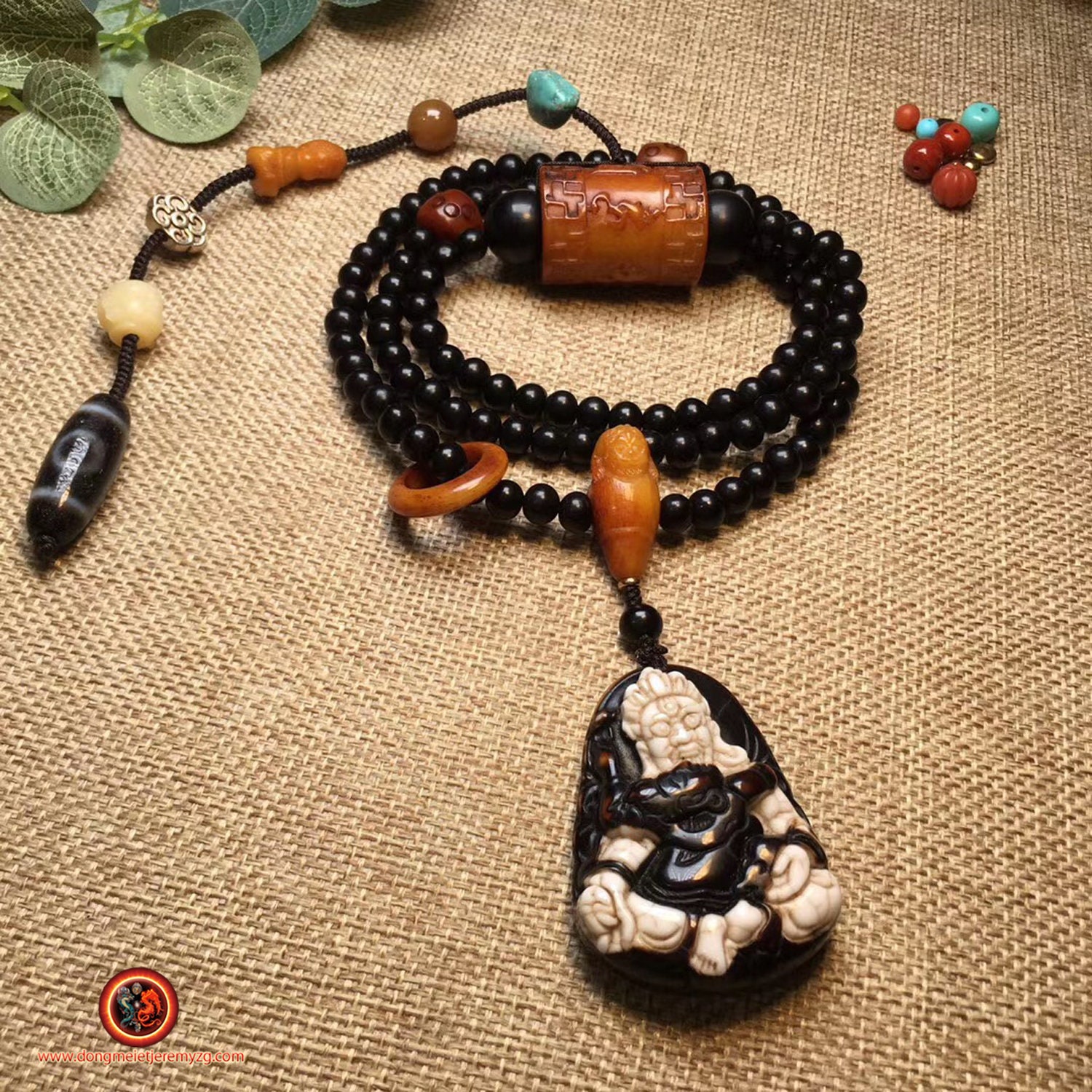 Mala Chapelet Bouddhiste 108 Perles d'agate Onyx. Représentation Tibétaine Talisman de Jambhala en Y