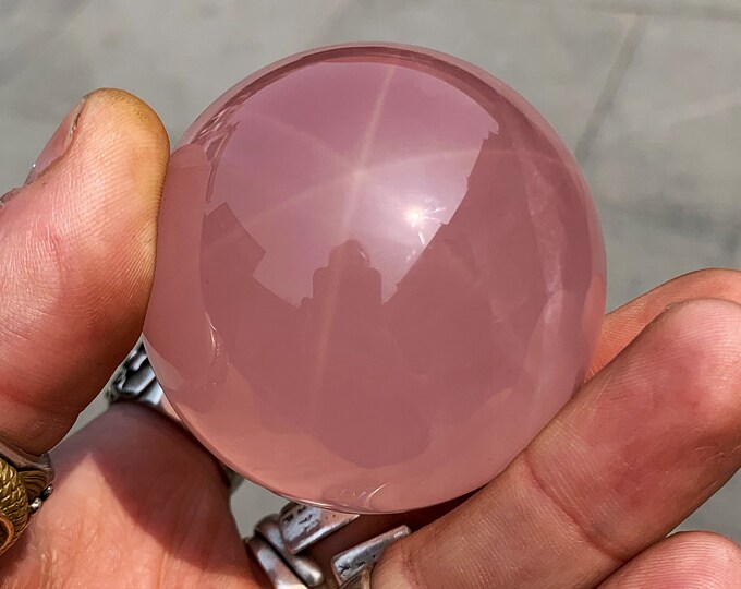 Sphere, starry pink quartz, astered pink quartz or pink aserized quartz. From Mozambique. natural pink quartz. 55mm in diameter