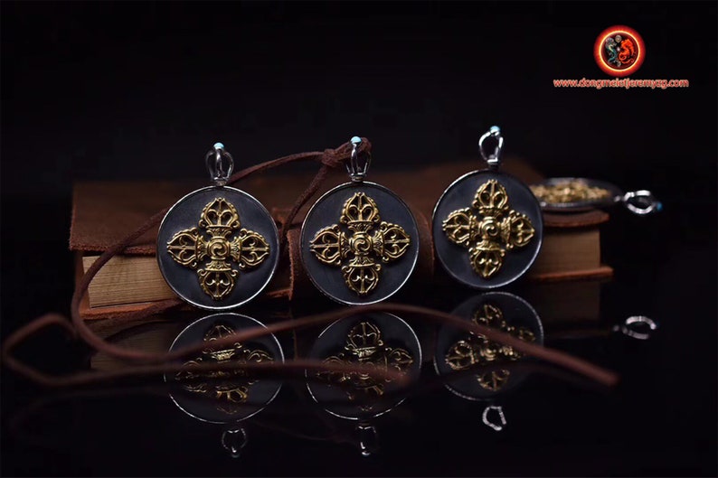 dorje Buddhist protection pendant vajrayana Buddhism vajra copper and turquoise Japanese Silver 925 Tibetan Chinese
