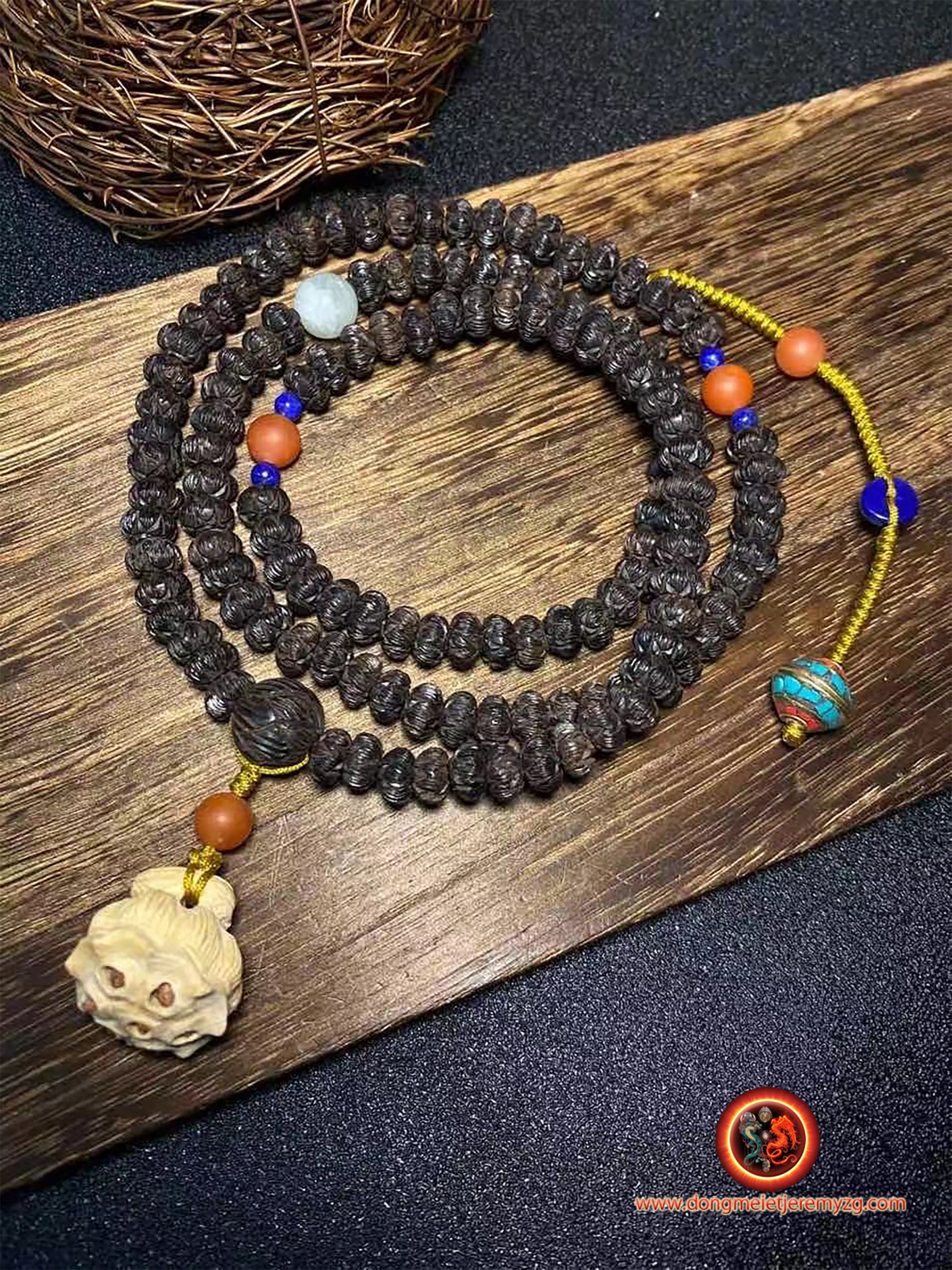 Mala, Mala Tibétain, Chapelet Bouddhiste. Mala 108 Perles, Bois d'ebene. Perles Sculptées en Forme d