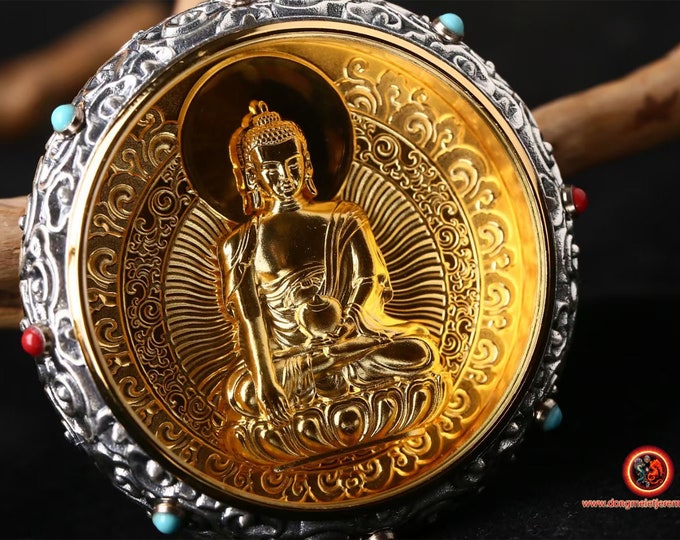 amulette de protection bouddhiste, Bouddha medecine en argent massif 925, plaqué or 18k turquoise, agate nan hong. mantra tournant au verso