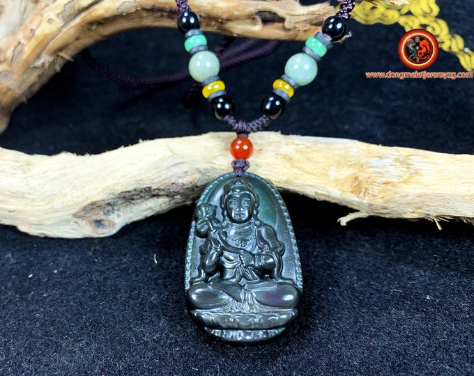 Pendentif, bouddha, Mahasthamaprapta. Amulette bouddhiste en obsidienne oeil celeste. obsidienne oeil celeste naturelle. Cordon, jade.