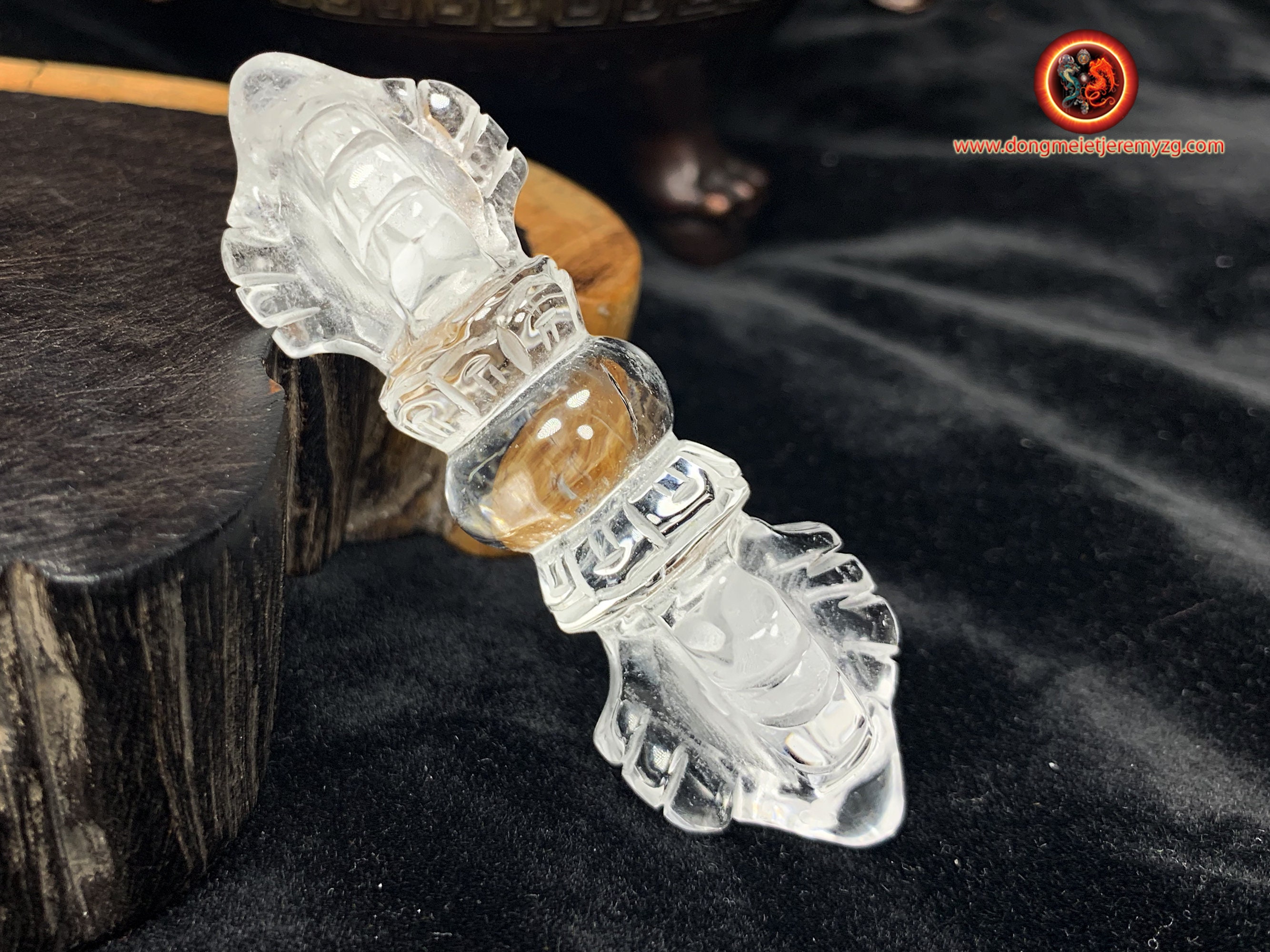 Vajra/ Dorje en Cristal de Roche. Nature Indestructible L'esprit, Foudre Diamant. Sculpté à La Main,