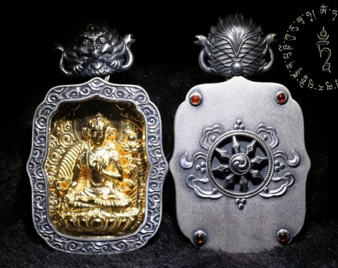 amulet of protection Tibetan Mahasthamaprapta 925 sterling silver, gold plated 18 k
