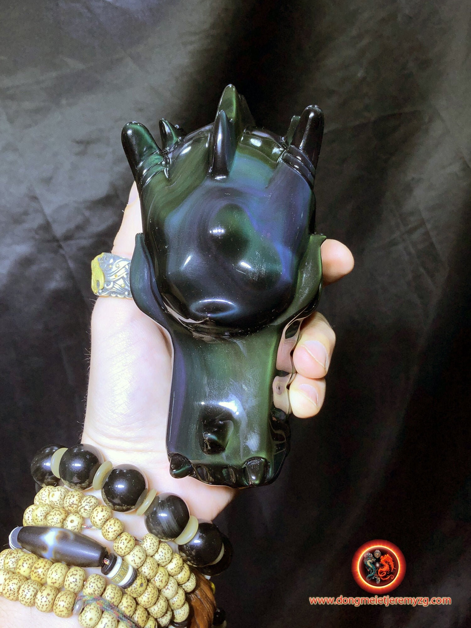 Crâne de Dragon en Cristal. Dragon Sculpté A La Main Obsidienne Oeil Celeste. Piece Unique