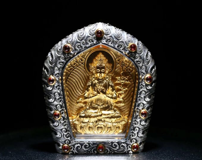 Tibetan Buddhist protective amulet, Mahasthamaprapta, , silver 925, garnets, silver plated gold 18K, Kalachakra Tantra engraved on the back