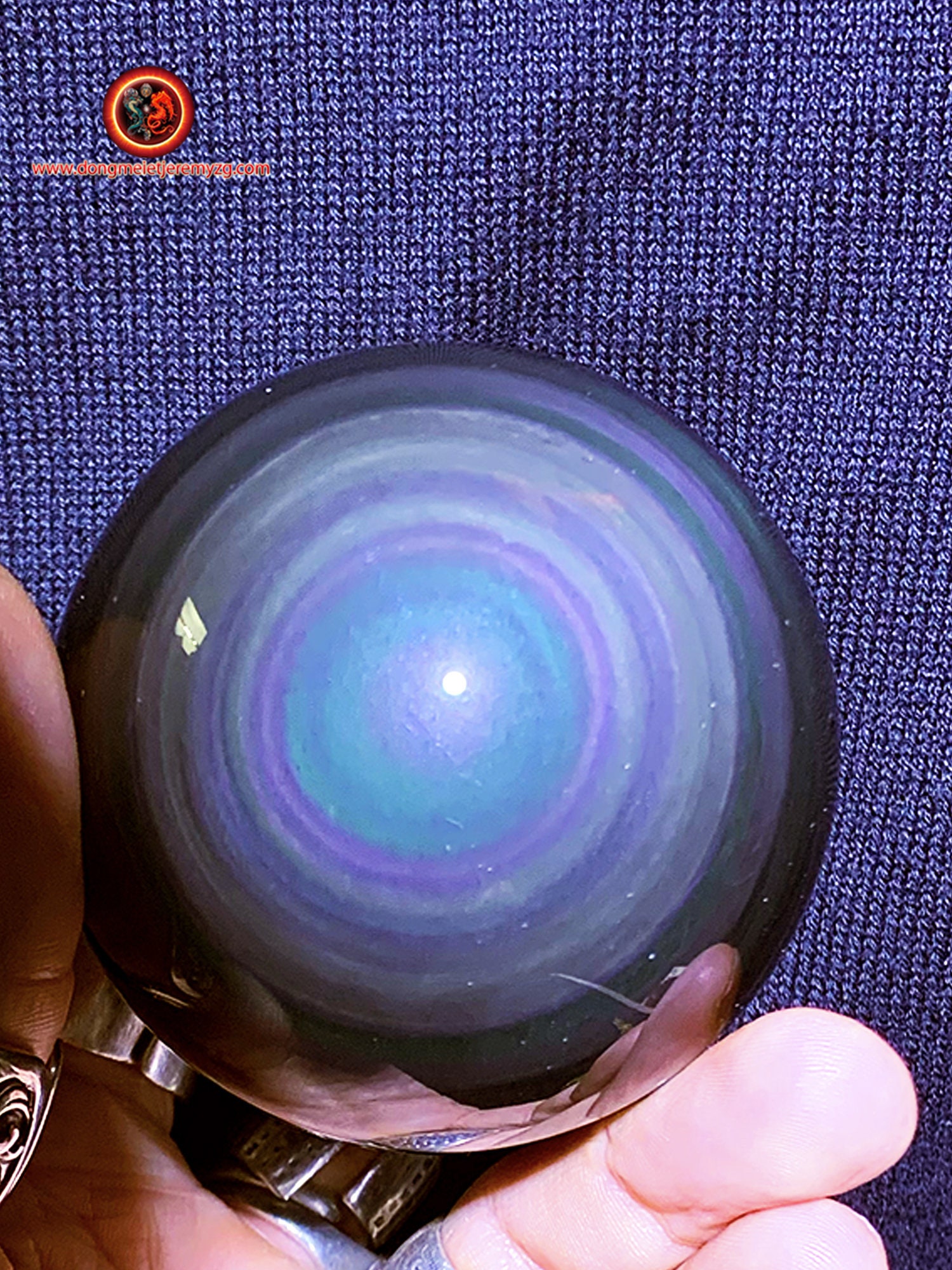 Sphère en Obsidienne Oeil Celeste de Qualité A+. 0.391 Kg 22.93cm Circonférence 7.30 cm Diamètre