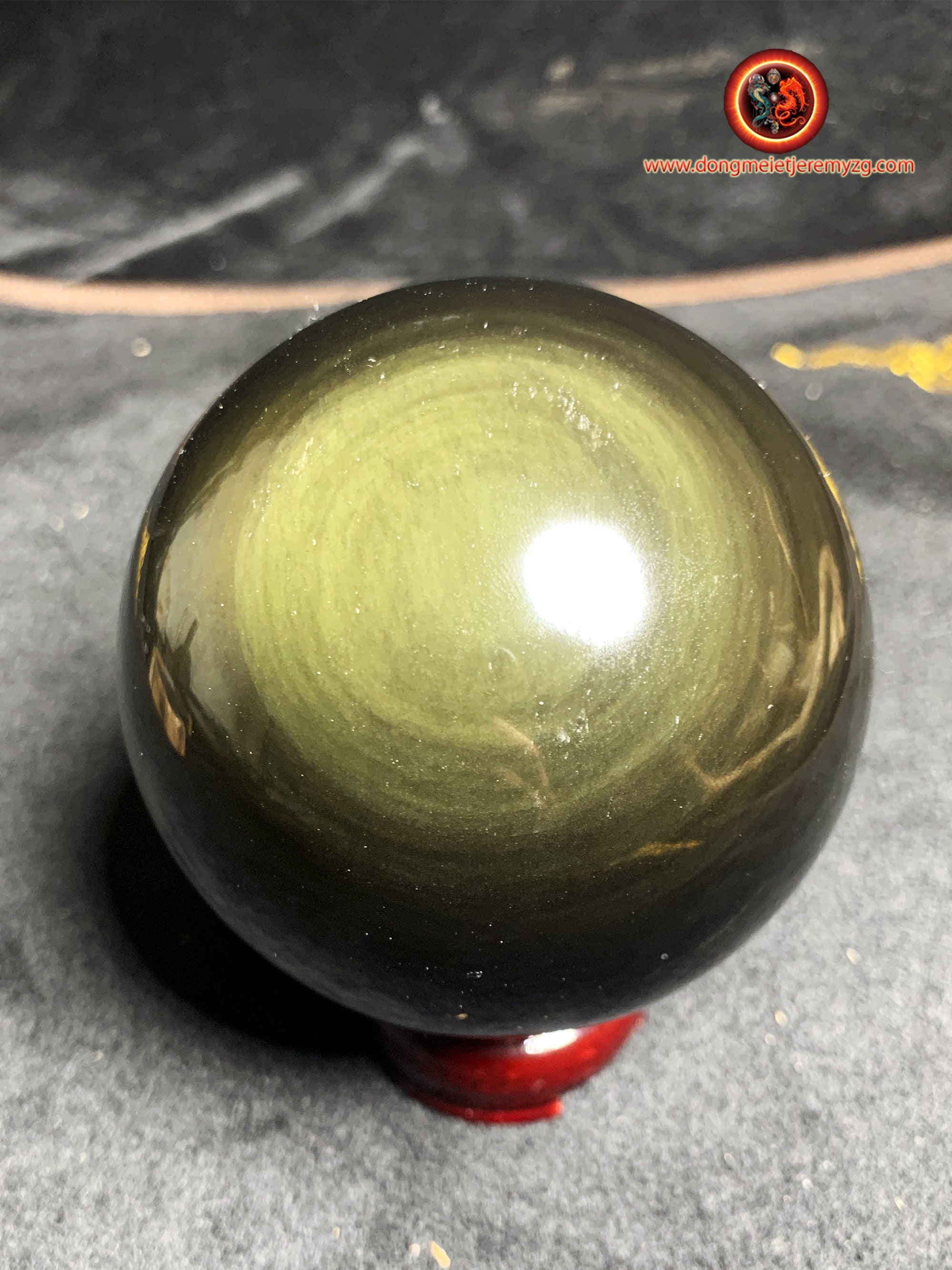 Sphère en Obsidienne, Obsidienne Oeil Celeste de Qualité A+. 0, 664 Kg 8, 20 cm Diamètre. Obsidienne