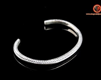 Bracelet rush in silver 925. punched. Width of 4.5mm, silver weight of 14 grams. length of 20cm, adjustable size because open