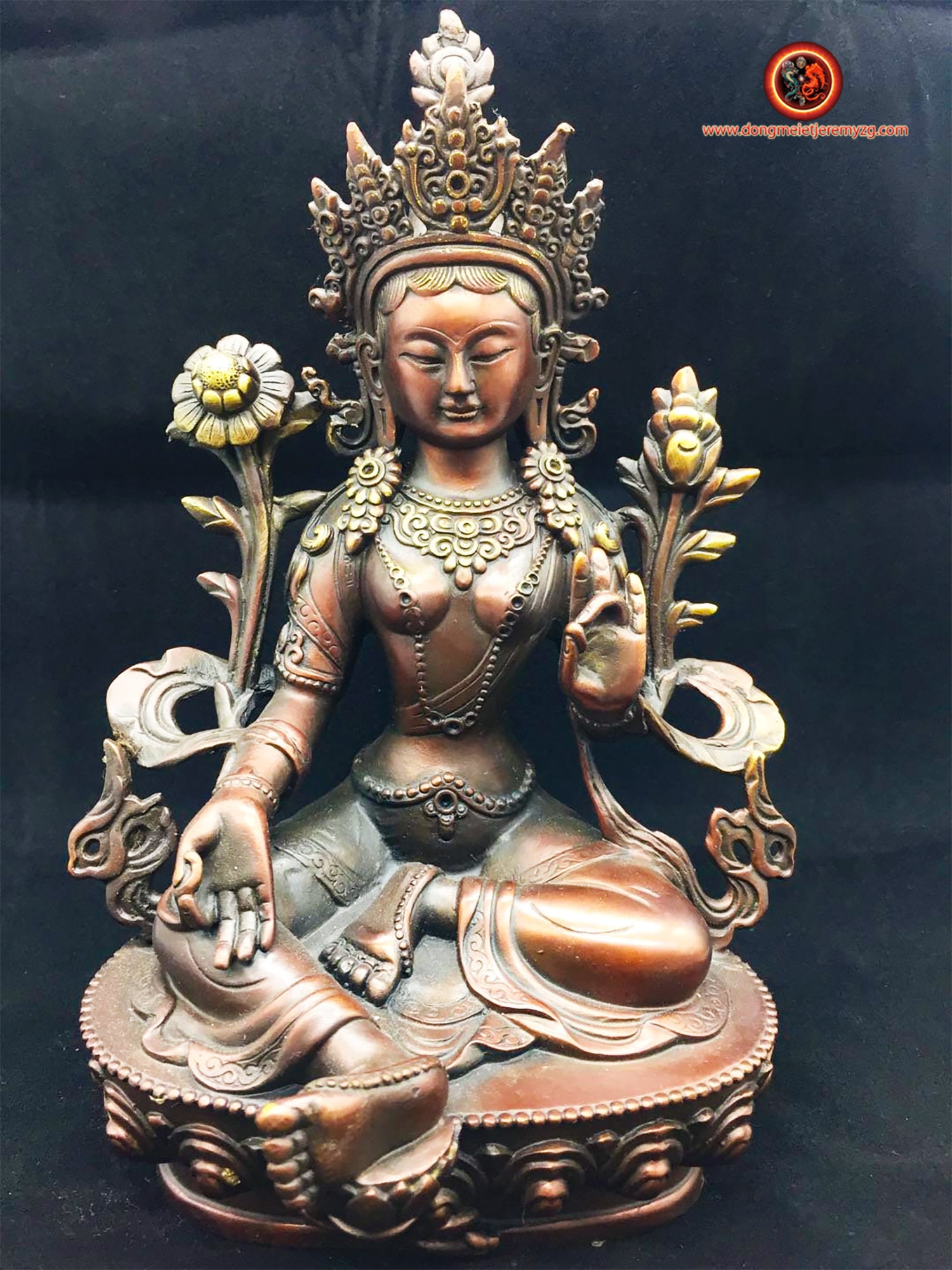 statuette Bouddhiste Bronze et Cuivre Déité Tara Dans Sa Forme Verte. 26 cm de Haut