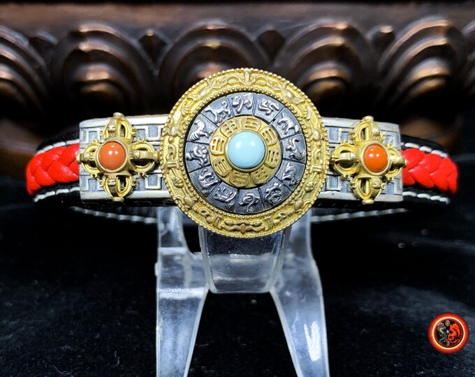 Feng shui bracelet of good fortune, dorje tibetain. bagua trigrams, signs of the rotating Asian zodiac. Silver 925, turquoise, agate.