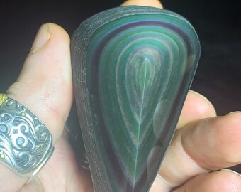 free form in obsidian eye celeste. Semi raw. 82/41/49 mm 0.184 kg. Natural obsidian from Mexico