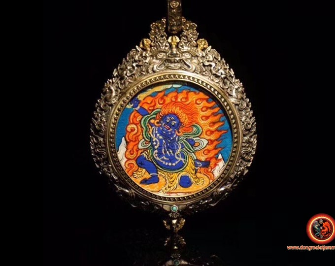 Tibetan Buddhist protection amulet Mahakala silver 925. thangka hand-painted wheel of buddhist life turning on the back