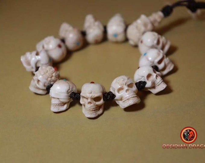 Skull skull skull bracelet skulls. entirely handcrafted in deer antlers, netsuké Rare piece. adjustable. collection