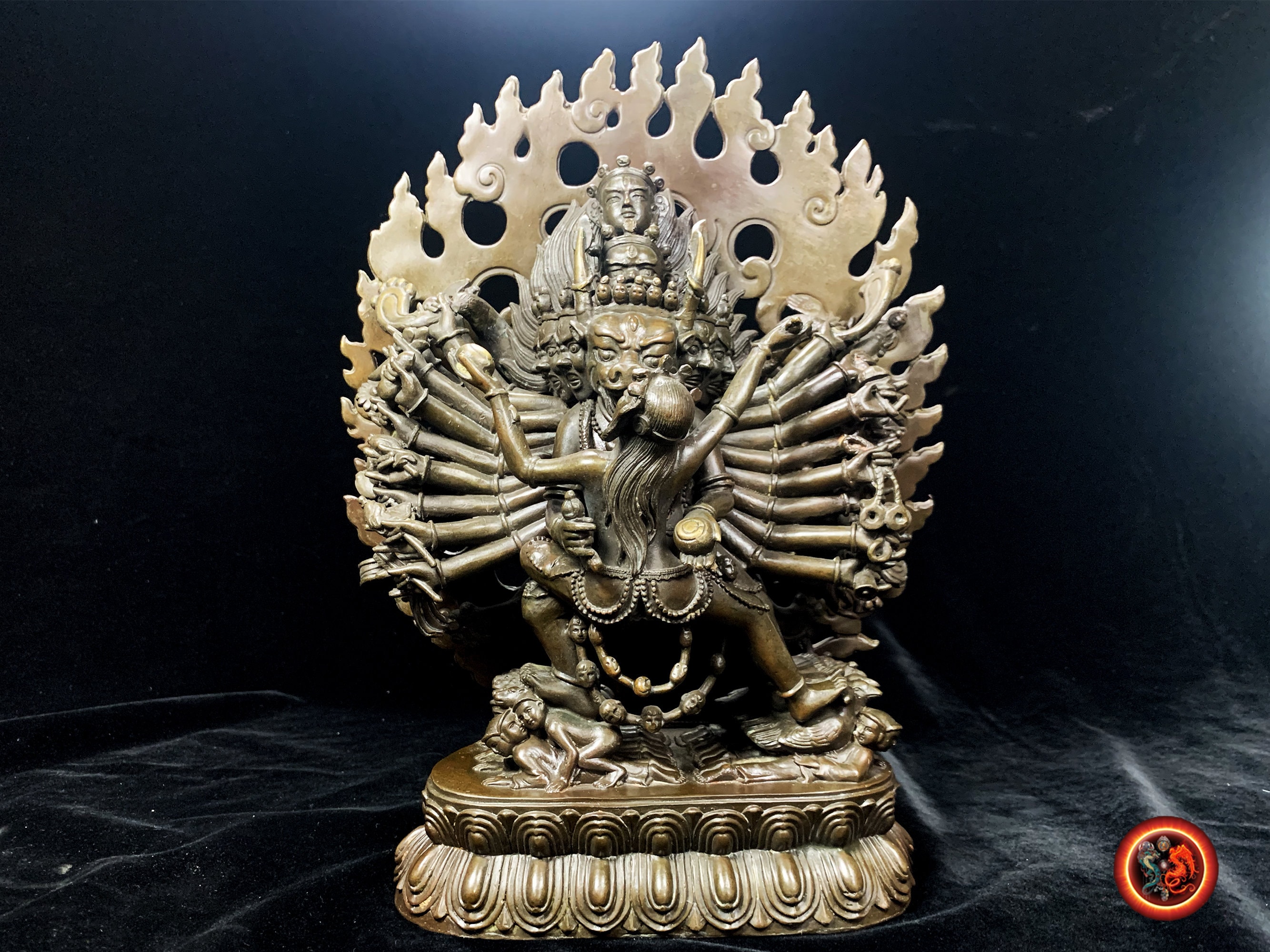 statue Bouddhiste Ésotérique, Tantrique Yidam Yamantaka en Yab Yum avec Sa Parèdre Vétali Bronze Vio