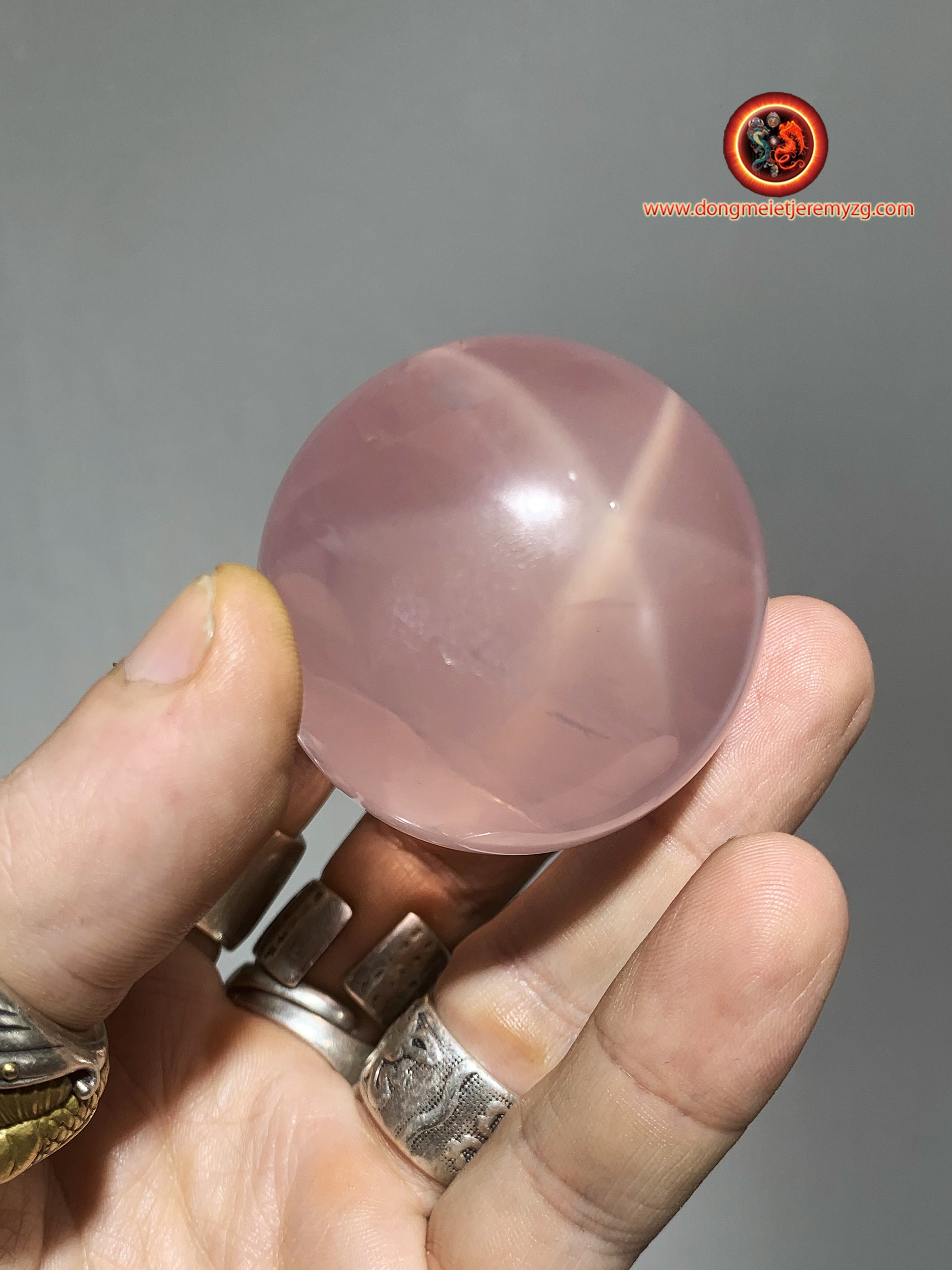 Sphère, Quartz Rose Étoilé, Astérié ou Astérisé. Provenance Du Mozambique. Naturel. 46mm de Diamètre