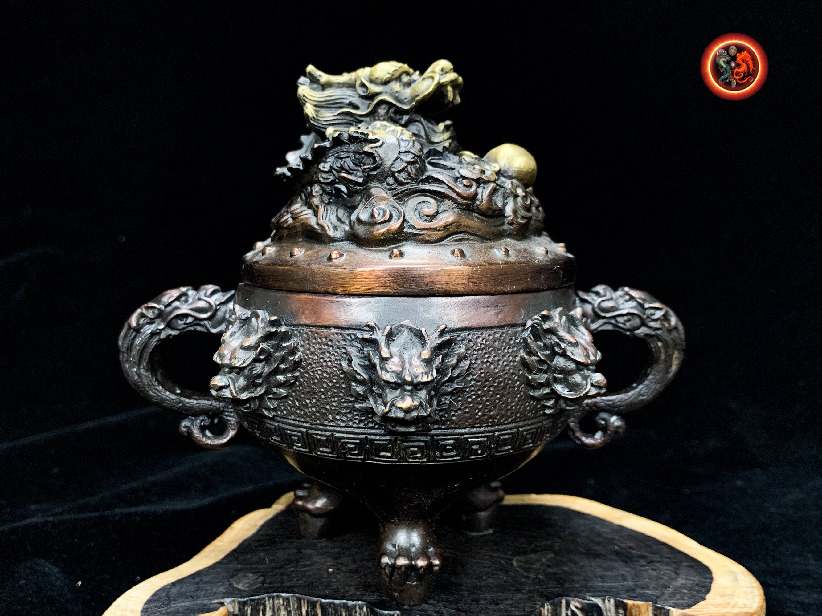 Brûle Encens, Brûle Parfum Dragon en Bronze de Haute Qualité. Réplique d'une Pièce Antique Temple Ta