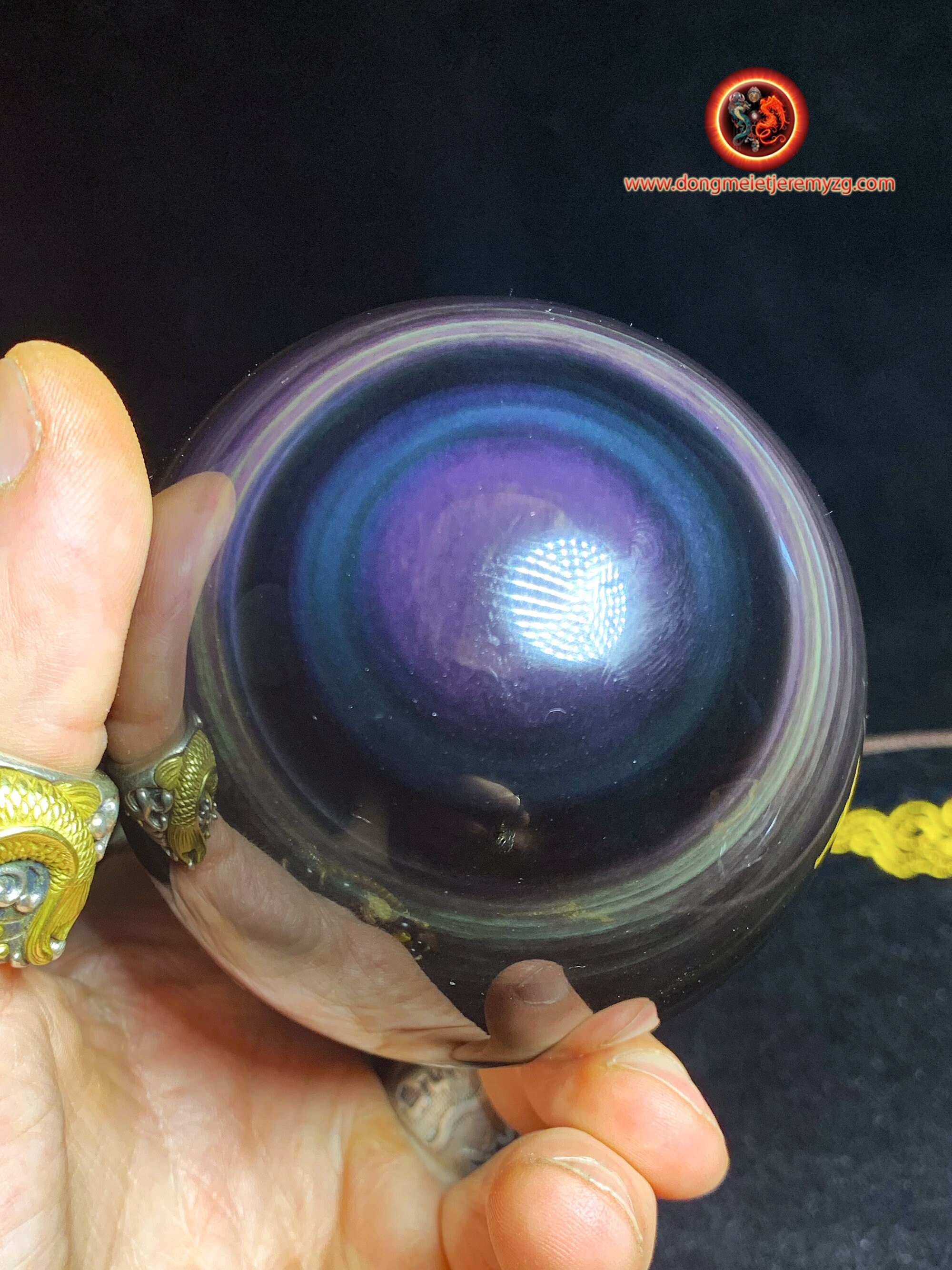 Sphère en Obsdienne, Obsidienne Oeil Celeste de Qualité A+. 0.690 Kg 8.20 cm Diamètre. Obsidienne Na