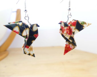 Boucles d'oreilles Origami colombe noires fleuries