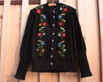 Cárdigan chaqueta tradicional flores floral patrón de cable vintage patrón floral bordado