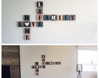 Riesige Scrabble-Buchstaben aus Holz für eine individuelle Wanddekoration