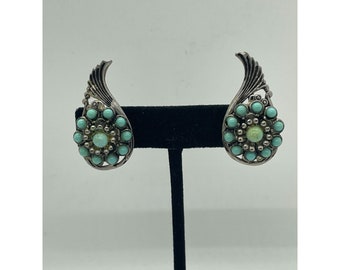 Vintage Silver Tone Southwestern Turquoise Color Bead Screwback Earrings