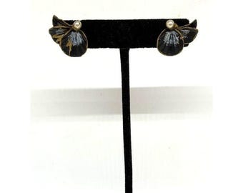 Vintage Gold Tone & Enamel Faux Pearl Leaf Clip On Earrings