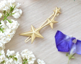 Golden wedding hair jewelry. Barrette, clip, pin, gold star tiara. Fine delicate, minimalist, refined romantic accessory