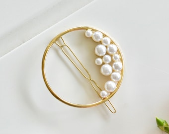 Minimalist bar circle, Hair jewel, golden clip, silver, circular ring, pearls. Accessory fine, boho, shiny, simple.