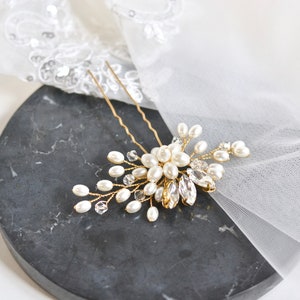 Pearl and crystal hairpin, hair jewel, bridal comb, flower. Bohemian style, delicate, romantic. Bridal hairstyle.