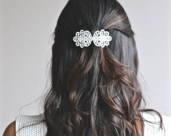 Zilveren bruiloft haarsieraden haarspeldje, clip, pin, kanten tiara tiara. Fijn delicaat, minimalistisch, verfijnd romantisch accessoire