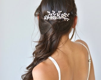 Peigne mariage, argent, bijou de tête chignon, pic à cheveux, cristaux. Accessoire bohême, glamour, romantique, féerique. Coiffure mariée