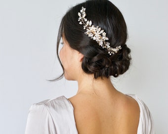 Peigne mariage, accessoire, vigne, couronne, bijou tête, chignon, pic à cheveux, perles cristaux, vintage, fleur, or, doré, Coiffure mariée