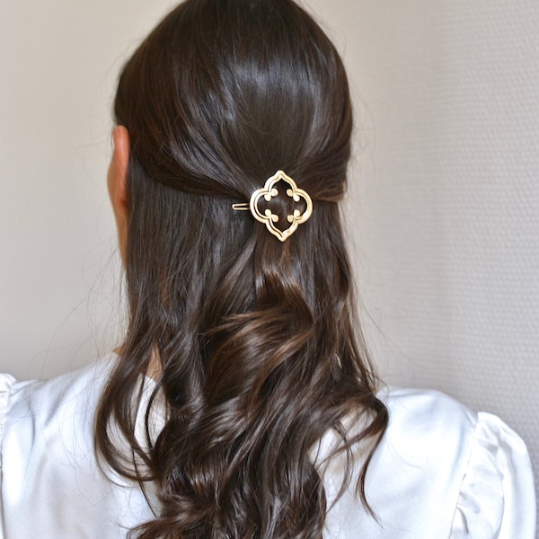 Barrette minimaliste fleur, trèfle. Bijou de cheveux, pince doré, argenté anneau Accessoire raffiné, bohème, brillant, demoiselle d'honneur